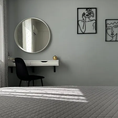 Sea View Near The Apartment *