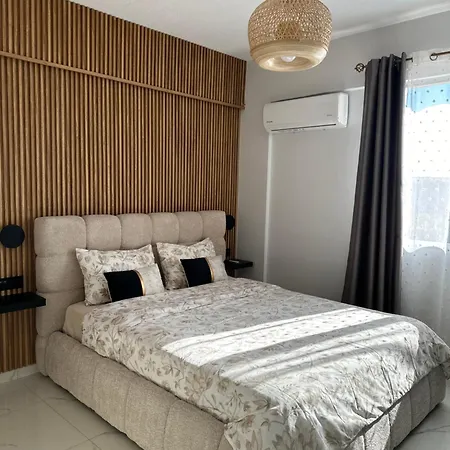 Sea View Near The Apartment